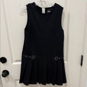 Zara Black Pleated Sleeveless Dress